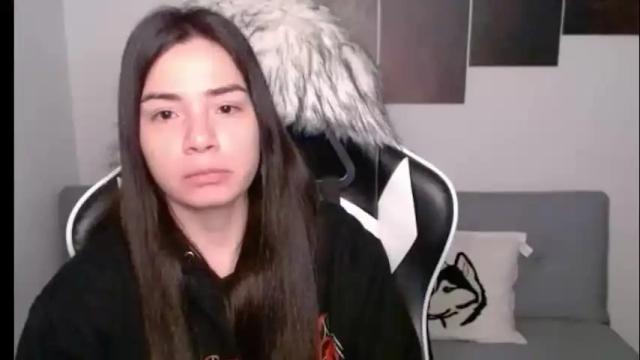 Image 8 of wolfs_daughter Stream on Chaturbate on 1 month ago