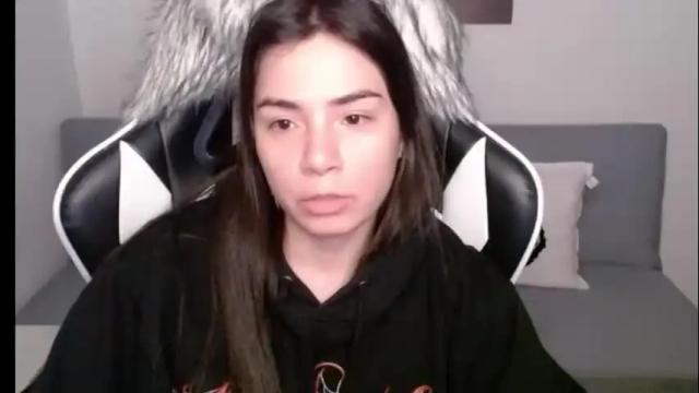 Image 10 of wolfs_daughter Stream on Chaturbate on 1 month ago