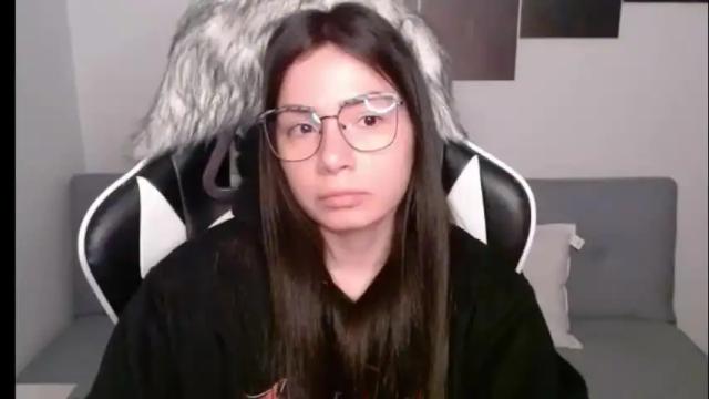 Image 12 of wolfs_daughter Stream on Chaturbate on 29 days ago