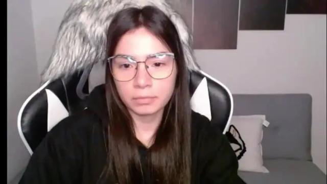 Image 3 of wolfs_daughter Stream on Chaturbate on 29 days ago