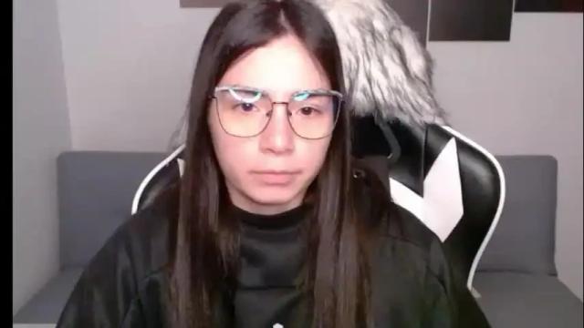 Image 11 of wolfs_daughter Stream on Chaturbate on 26 days ago