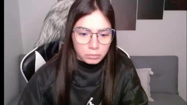 Image 2 of wolfs_daughter Stream on Chaturbate on 26 days ago
