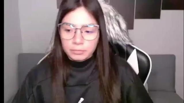 Image 4 of wolfs_daughter Stream on Chaturbate on 26 days ago
