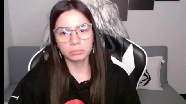 Image 8 of wolfs_daughter Stream on Chaturbate on 17 days ago