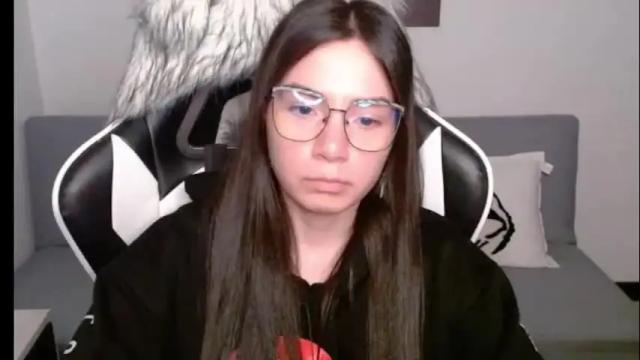 Image 10 of wolfs_daughter Stream on Chaturbate on 16 days ago