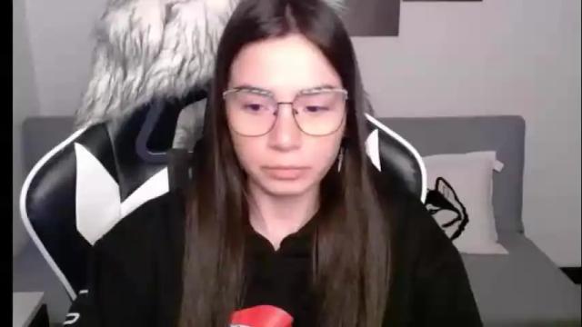 Image 2 of wolfs_daughter Stream on Chaturbate on 17 days ago