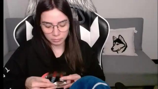 Image 6 of wolfs_daughter Stream on Chaturbate on 17 days ago