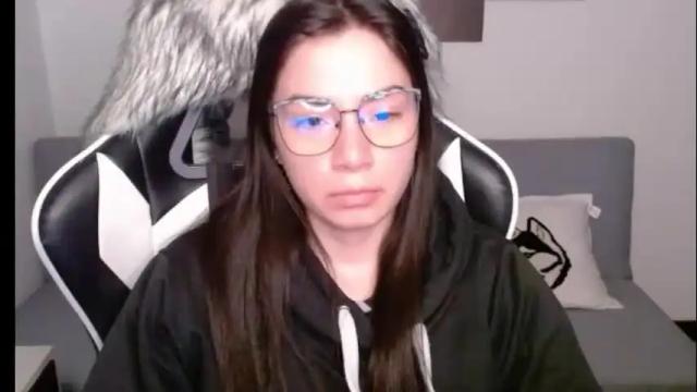 Image 2 of wolfs_daughter Stream on Chaturbate on 12 days ago
