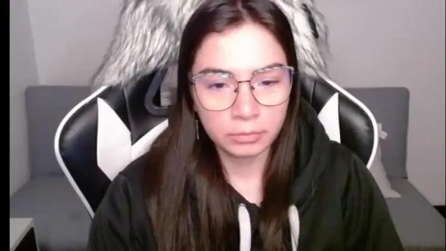 Image 8 of wolfs_daughter Stream on Chaturbate on 12 days ago