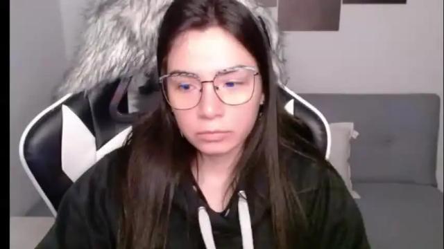 Image 8 of wolfs_daughter Stream on Chaturbate on 8 days ago