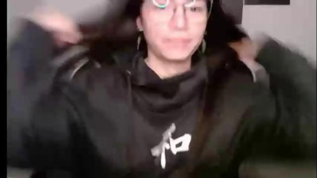 Image 2 of wolfs_daughter Stream on Chaturbate on 6 days ago