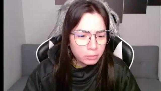 Image 4 of wolfs_daughter Stream on Chaturbate on 6 days ago