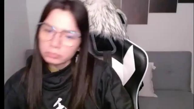 Image 8 of wolfs_daughter Stream on Chaturbate on 6 days ago