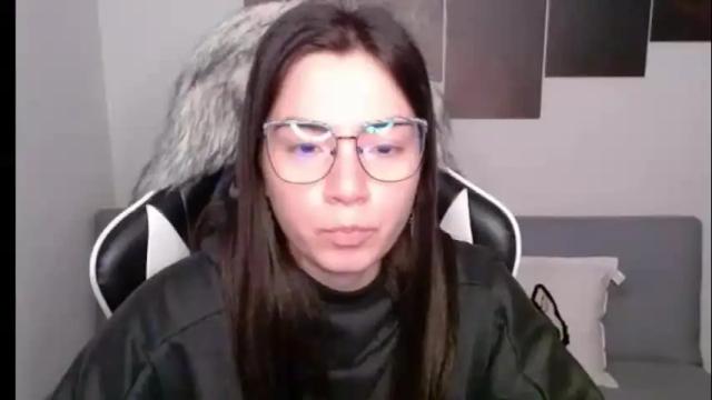 Image 2 of wolfs_daughter Stream on Chaturbate on 4 days ago