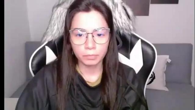 Image 3 of wolfs_daughter Stream on Chaturbate on 3 days ago