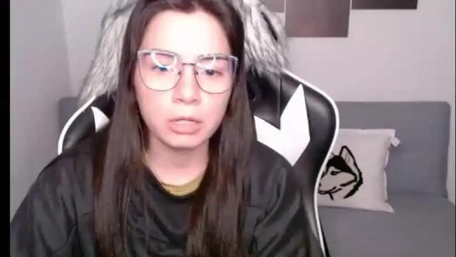 Image 4 of wolfs_daughter Stream on Chaturbate on 3 days ago
