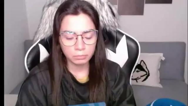 Image 6 of wolfs_daughter Stream on Chaturbate on 3 days ago