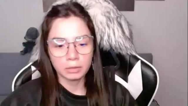 Image 12 of wolfs_daughter Stream on Chaturbate on 1 month ago