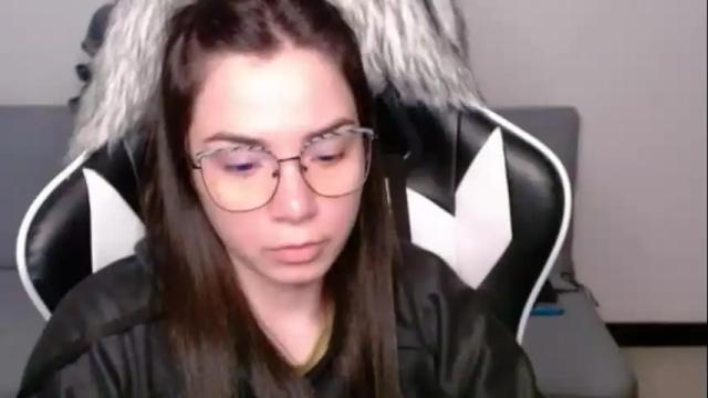 Image 8 of wolfs_daughter Stream on Chaturbate on 1 month ago