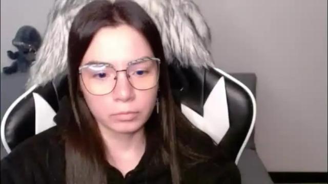 Image 3 of wolfs_daughter Stream on Chaturbate on 1 month ago