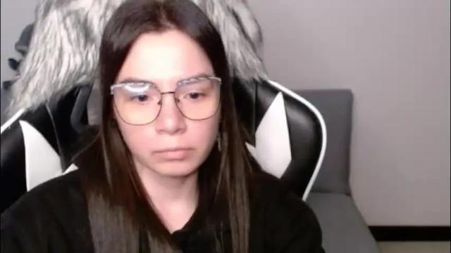 Image 8 of wolfs_daughter Stream on Chaturbate on 1 month ago