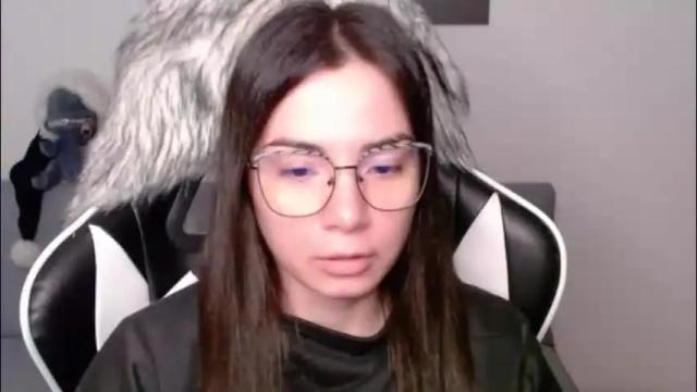 Image 4 of wolfs_daughter Stream on Chaturbate on 1 month ago