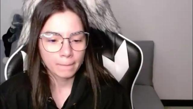 Image 11 of wolfs_daughter Stream on Chaturbate on 1 month ago