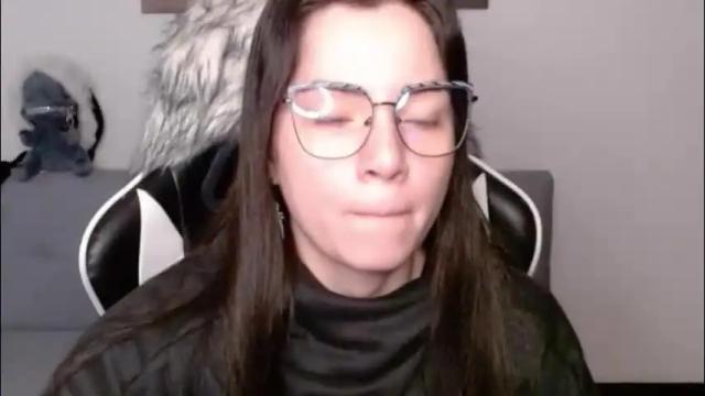 Image 12 of wolfs_daughter Stream on Chaturbate on 1 month ago