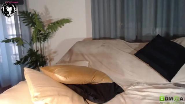 Image 3 of wonder_brunette Stream on Chaturbate on 20 months ago