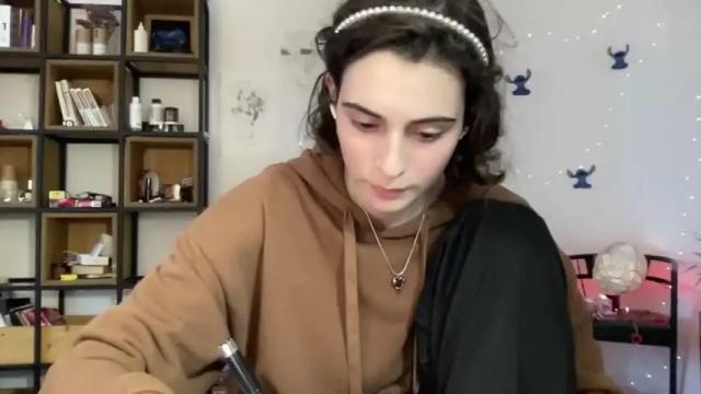 Image 3 of wonderland_stia Stream on Chaturbate on 14 months ago