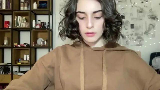 Image 3 of wonderland_stia Stream on Chaturbate on 13 months ago