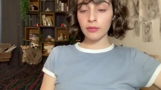 Image 3 of wonderland_stia Stream on Chaturbate on 12 months ago