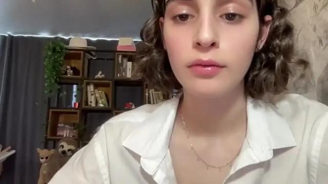 Image 2 of wonderland_stia Stream on Chaturbate on 12 months ago