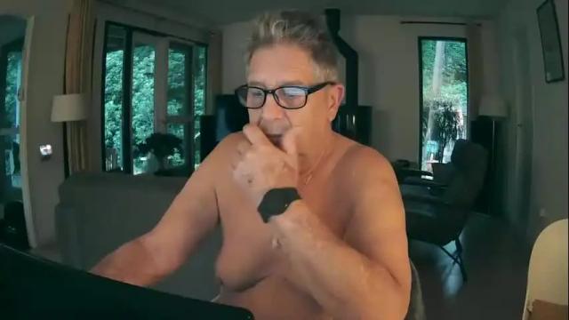 Image 10 of woodwurm Stream on Chaturbate on 4 days ago