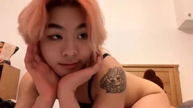 Image 4 of wooshiesushie Stream on Chaturbate on 16 months ago