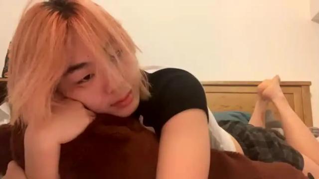Image 6 of wooshiesushie Stream on Chaturbate on 16 months ago