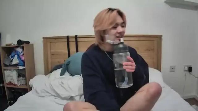 Image 6 of wooshiesushie Stream on Chaturbate on 15 months ago
