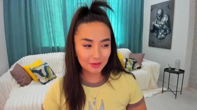 Image 7 of worldofkim Stream on Chaturbate on 13 months ago