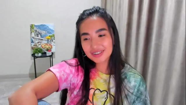 Image 11 of worldofkim Stream on Chaturbate on 4 months ago