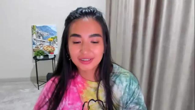 Image 12 of worldofkim Stream on Chaturbate on 4 months ago