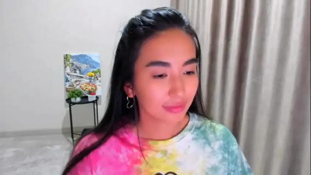 Image 4 of worldofkim Stream on Chaturbate on 4 months ago