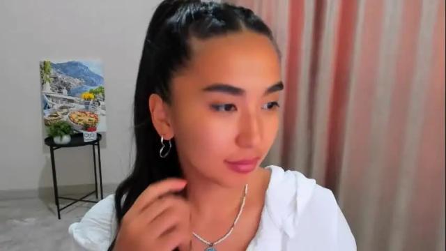 Image 4 of worldofkim Stream on Chaturbate on 4 months ago