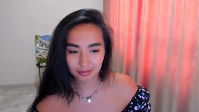 Image 10 of worldofkim Stream on Chaturbate on 4 months ago