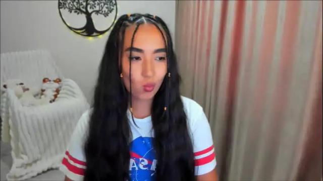 Thumbnail 2, worldofkim's Stream at Chaturbate, 4 months ago