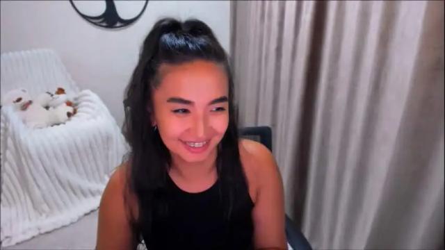 Image 8 of worldofkim Stream on Chaturbate on 3 months ago