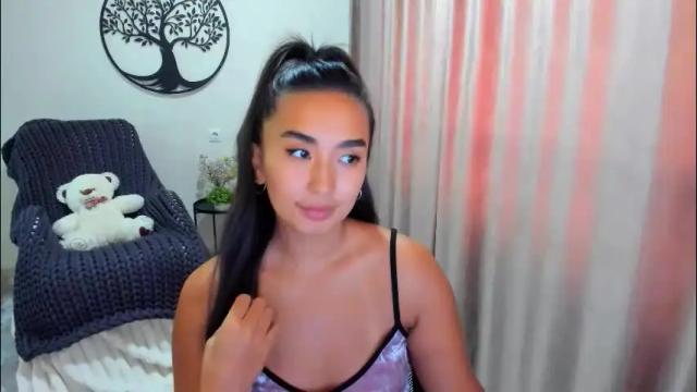 Image 10 of worldofkim Stream on Chaturbate on 2 months ago