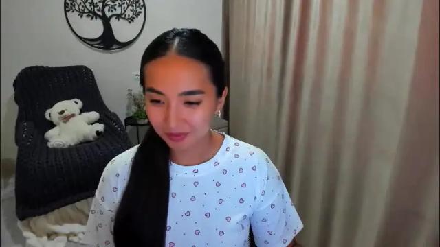 Image 10 of worldofkim Stream on Chaturbate on 1 month ago