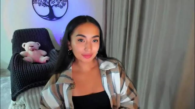 Thumbnail 2, worldofkim's Stream at Chaturbate, 1 month ago