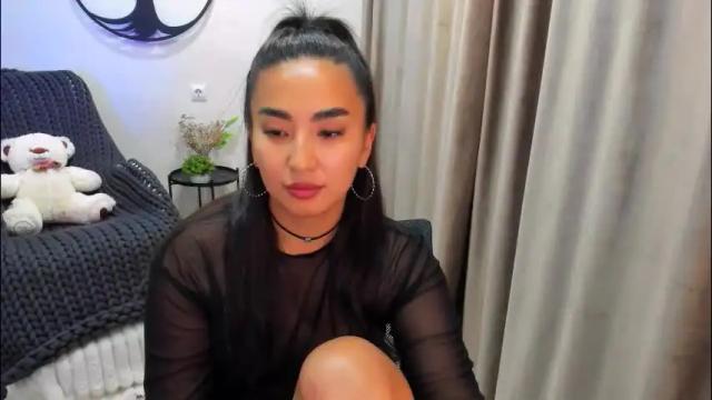 Image 11 of worldofkim Stream on Chaturbate on 5 days ago