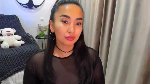 Image 2 of worldofkim Stream on Chaturbate on 5 days ago